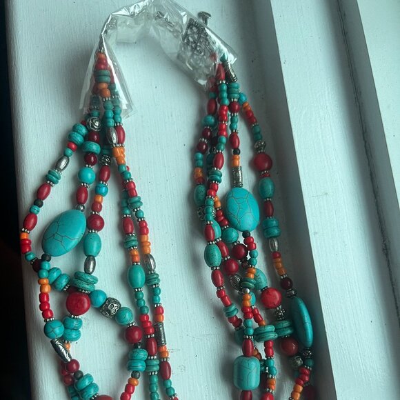 Gorgeous bead necklace - Picture 4 of 4
